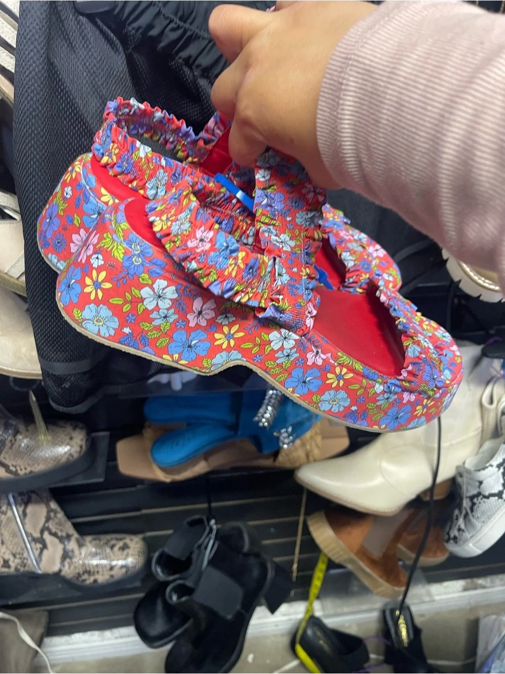 NWOB Coconuts by Matisse Jean Red🌸 Floral Platform Strappy Sandals size 8